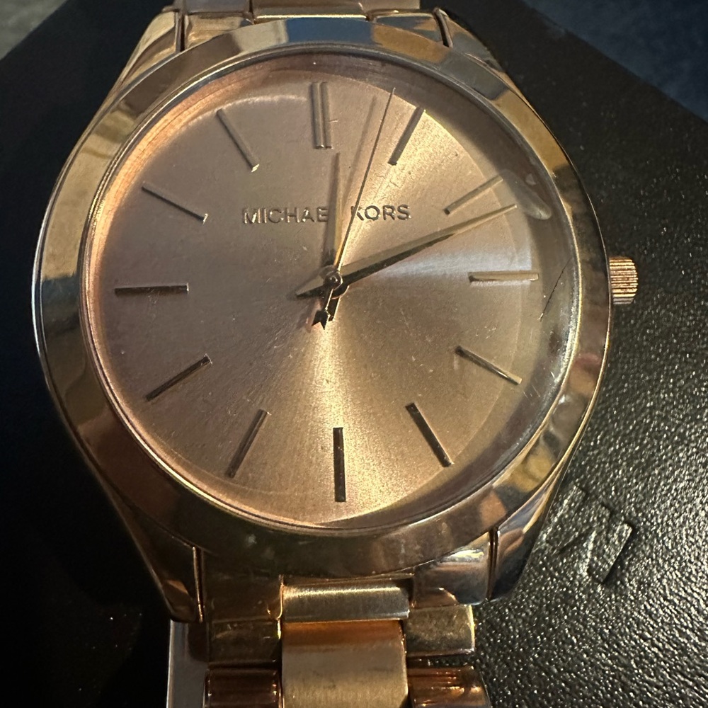 Michael Kors Rose Gold Tone watch NWT - Picture 2 of 4